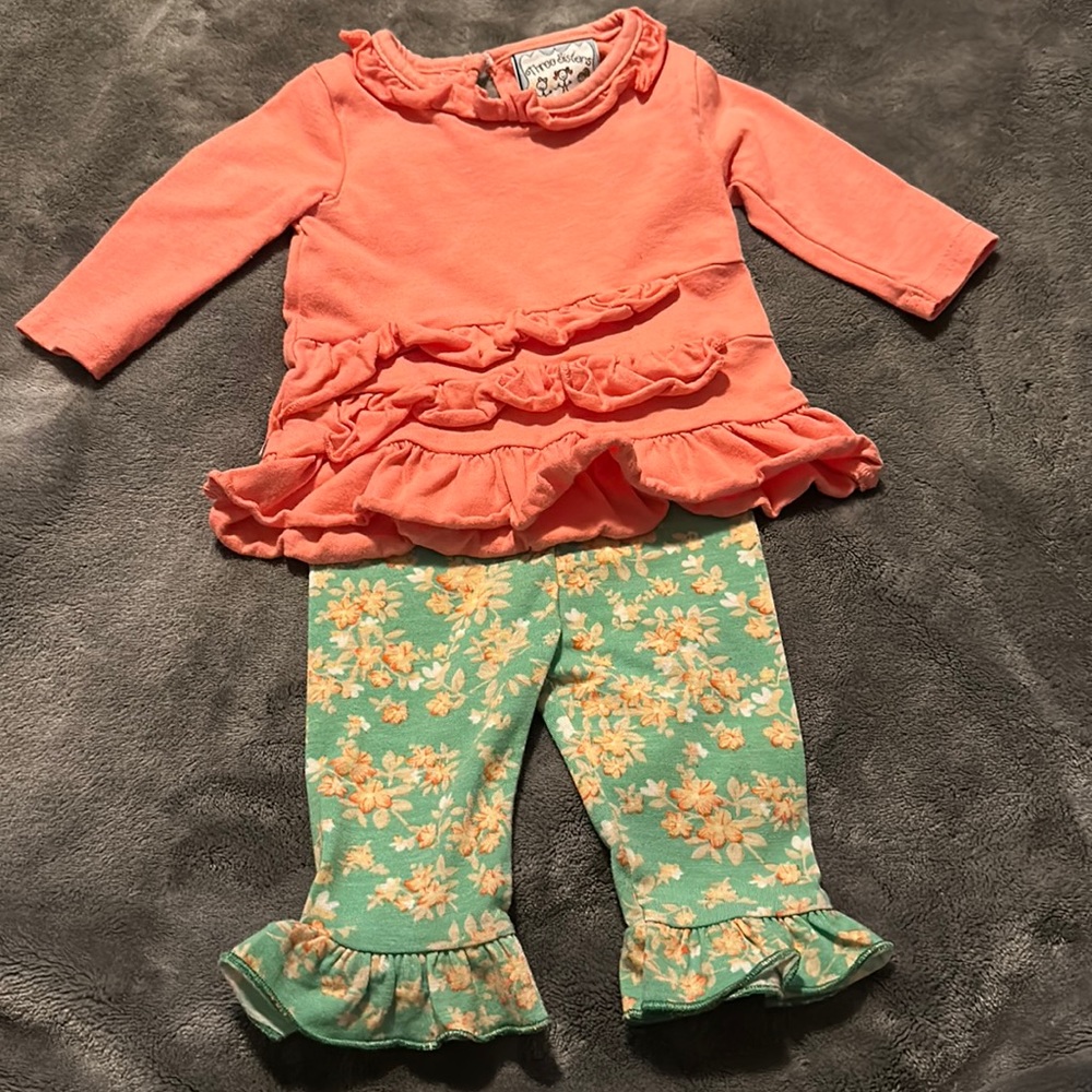 Three sisters floral and ruffled 2pc set size 3m